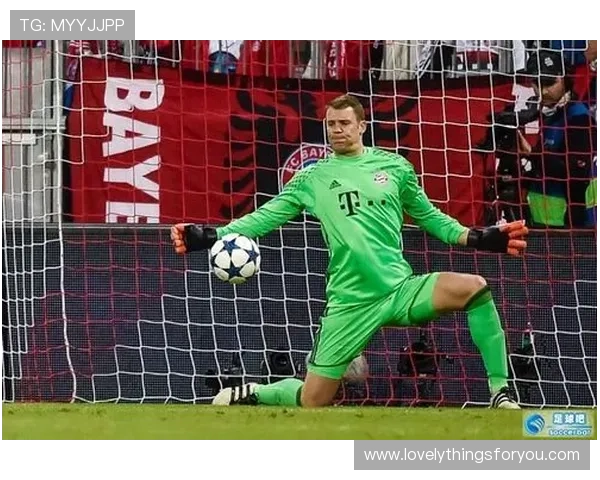 诺伊尔关键扑救助球队稳住防线,近期表现稳健 诺伊尔关键扑救助球队稳住防线,近期表现稳健