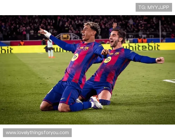 巴萨进攻看似流畅,实则纵深消失、套路僵化 巴萨进攻看似流畅,实则纵深消失、套路僵化